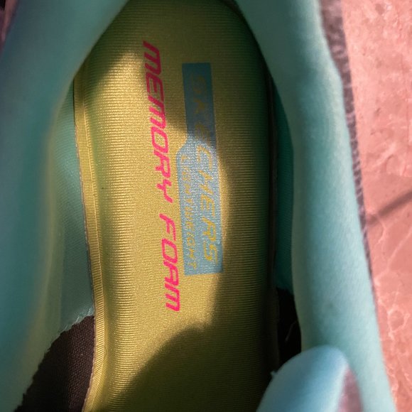 Skechers Lite Weight Grey Women's Shoes - Size 7.5 Never worn - Picture 7 of 7